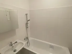 Pronájem bytu 1+kk, Praha - Nusle, Žateckých, 29 m2