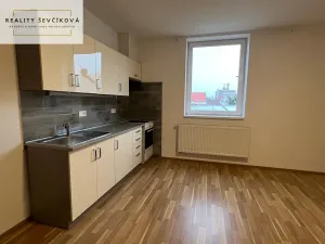 Pronájem bytu 2+kk, Holice, náměstí T. G. Masaryka, 52 m2