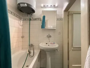 Pronájem bytu 2+kk, Praha - Holešovice, Komunardů, 50 m2