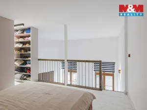 Prodej bytu 4+kk, Klatovy - Klatovy III, Husovo náměstí, 78 m2