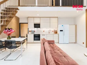 Prodej bytu 4+kk, Klatovy - Klatovy III, Husovo náměstí, 78 m2