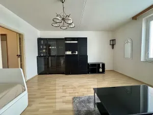 Pronájem bytu 3+1, Brno, Zikova, 72 m2