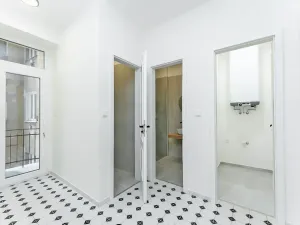 Prodej bytu 2+kk, Praha - Vršovice, Oblouková, 58 m2