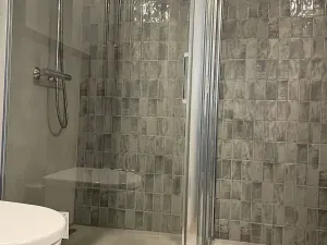 Pronájem bytu 1+kk, Praha - Vršovice, Bartoškova, 36 m2