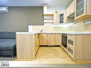 Pronájem bytu 3+kk, Ostrava, U Sportoviště, 90 m2