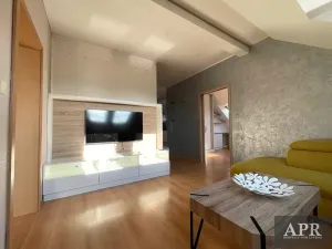 Pronájem bytu 4+kk, Staré Město, Moravní nábřeží, 100 m2