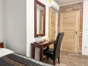 Pronájem ubytování, Valtice, Josefská, 251 m2