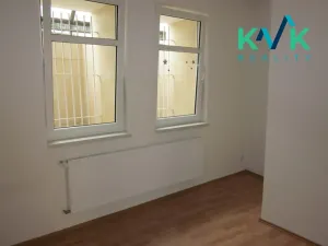 Pronájem bytu 3+1, Karlovy Vary, Slepá, 73 m2