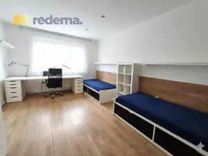 Pronájem bytu 3+kk, Praha - Strašnice, Nučická, 69 m2