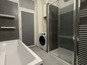 Pronájem bytu 2+1, Praha - Libeň, Drahobejlova, 67 m2