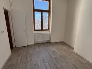 Pronájem bytu 3+1, Liberec, U Lomu, 80 m2