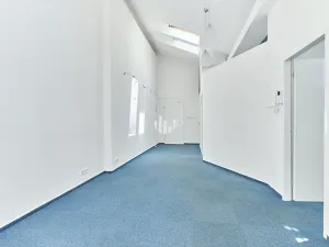 Pronájem kanceláře, Praha - Nové Město, U Bulhara, 100 m2