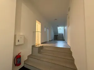 Pronájem kanceláře, Brno, Kosmákova, 38 m2