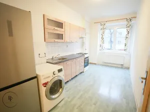 Pronájem bytu 2+1, Praha - Břevnov, Pod Drinopolem, 56 m2