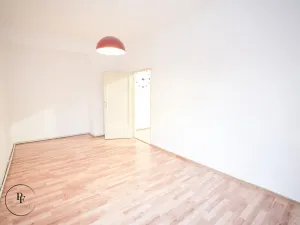 Pronájem bytu 2+1, Praha - Břevnov, Pod Drinopolem, 56 m2