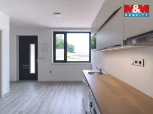 Pronájem bytu 1+kk, Praha, Pleštilova, 22 m2