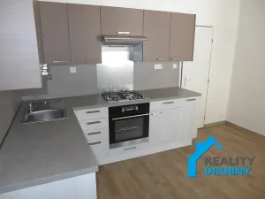 Pronájem bytu 3+1, Děčín, Teplická, 98 m2