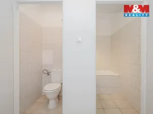 Pronájem bytu 1+kk, Praha - Hlubočepy, Pivcova, 29 m2