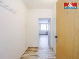 Pronájem bytu 1+kk, Praha - Hlubočepy, Pivcova, 29 m2