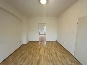 Pronájem bytu 2+1, Děčín, El. Krásnohorské, 47 m2