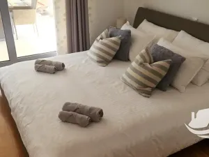 Prodej vily, Žrnovo, Chorvatsko, 240 m2