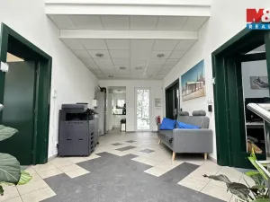Pronájem kanceláře, Mladá Boleslav, Koněvova, 405 m2