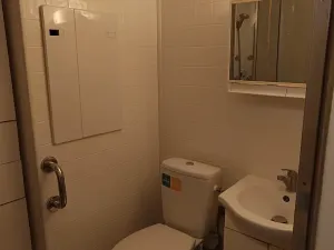 Prodej bytu 2+kk, Praha - Kobylisy, Třeboradická, 39 m2