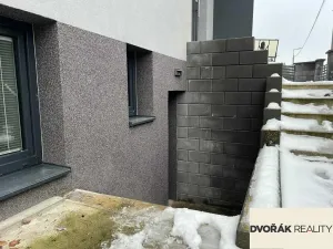 Pronájem bytu 2+1, Řevnice, Švabinského, 45 m2