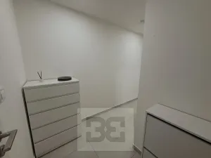 Pronájem bytu 2+kk, Praha - Vinohrady, Varšavská, 48 m2