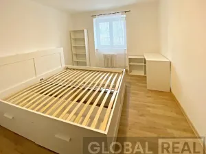 Pronájem bytu 2+1, Jihlava, Vrchlického, 51 m2