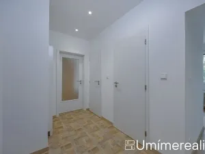 Pronájem bytu 2+1, Praha - Veleslavín, Na okraji, 55 m2