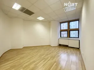 Pronájem kanceláře, Praha - Nové Město, Na Moráni, 114 m2