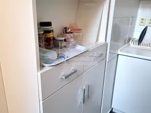 Pronájem kanceláře, Praha - Karlín, Prvního pluku, 59 m2