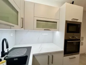 Pronájem bytu 3+1, Praha - Vinohrady, Vinohradská, 85 m2