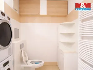 Prodej bytu 2+kk, Praha - Horní Měcholupy, Hornoměcholupská, 45 m2