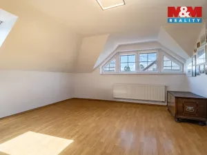 Prodej rodinného domu, Veltrusy, U Stadionu, 180 m2