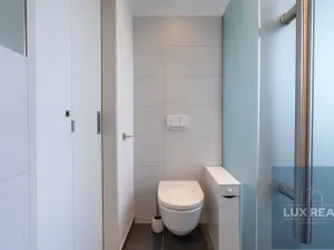 Prodej atypického bytu, Mikulov, Komenského, 164 m2