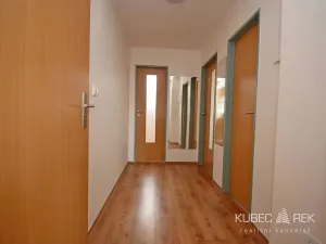 Pronájem bytu 2+kk, Tábor, Zbyňkova, 76 m2