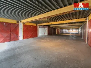 Pronájem garáže, Plzeň - Jižní Předměstí, Brožíkova, 15 m2