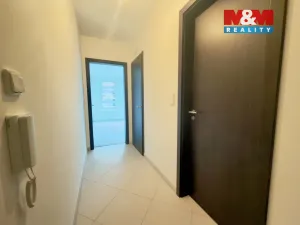 Prodej bytu 1+kk, Praha - Ruzyně, Stočesova, 32 m2