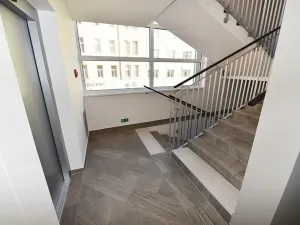 Prodej bytu 2+kk, Praha - Vršovice, Petrohradská, 114 m2