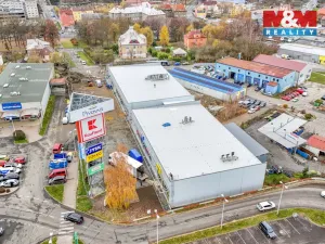 Pronájem výrobních prostor, Cheb, Karlova, 2200 m2