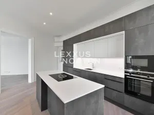 Pronájem bytu 3+kk, Praha - Vinohrady, náměstí Jiřího z Poděbrad, 138 m2