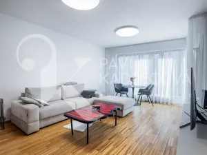 Pronájem bytu 2+kk, Praha - Karlín, Rohanské nábřeží, 76 m2