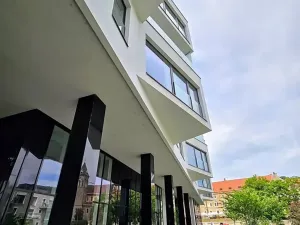 Pronájem atypického bytu, Praha - Smíchov, Kobrova, 182 m2