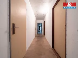 Prodej bytu 3+1, Domažlice, Ladova, 76 m2