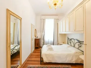 Pronájem bytu 2+1, Praha - Nové Město, Truhlářská, 77 m2