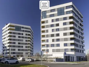 Pronájem garážového stání, Praha - Karlín, Sokolova, 18 m2