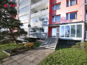 Pronájem bytu 1+kk, Praha - Černý Most, Doležalova, 33 m2