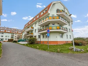 Prodej bytu 2+kk, Praha - Suchdol, K Horoměřicům, 64 m2